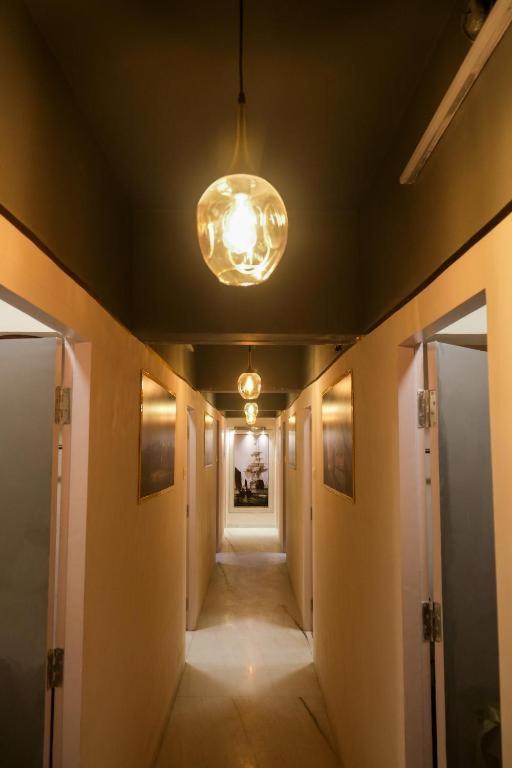 Hotel Vrc ムンバイ エクステリア 写真