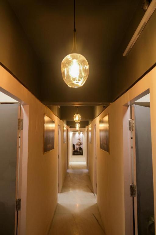 Hotel Vrc ムンバイ エクステリア 写真