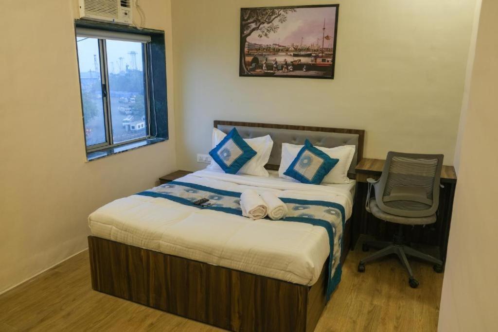Hotel Vrc ムンバイ エクステリア 写真